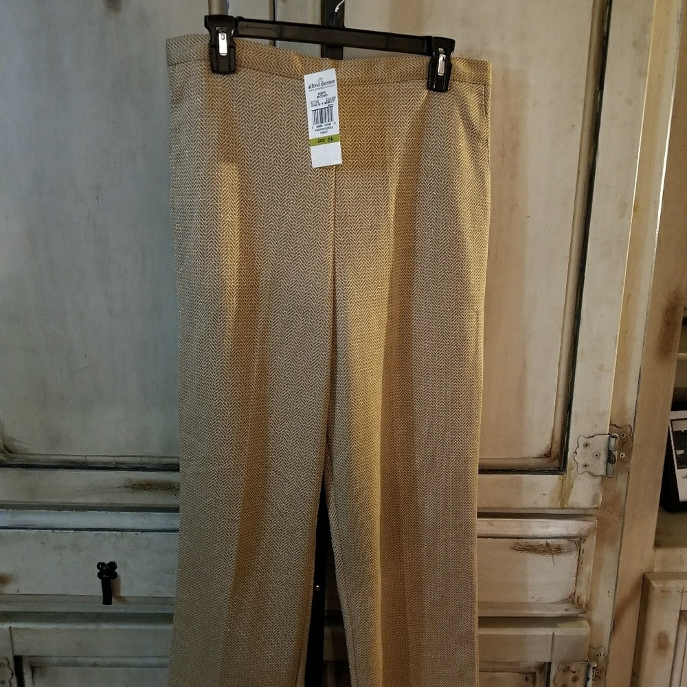 Alfred Dunner Chevron Pattern Short Pants
